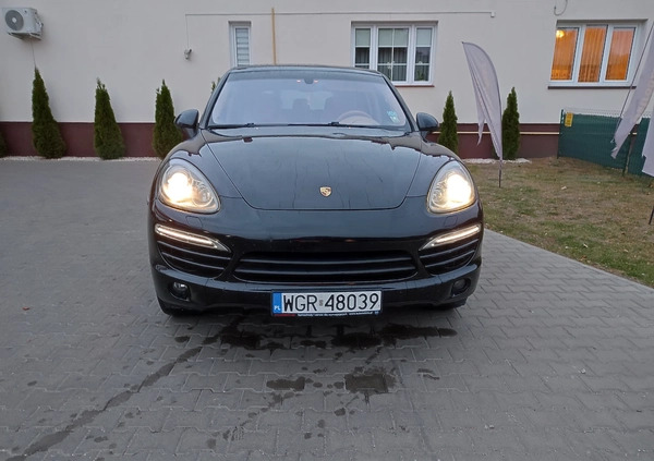 Porsche Cayenne cena 62000 przebieg: 283000, rok produkcji 2011 z Warszawa małe 121